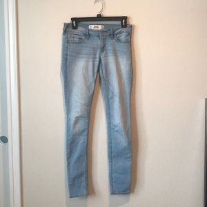 Hollister light wash super skinny jeans